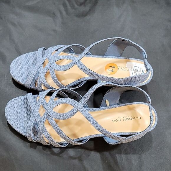 BRAND NEW LONDON FOG LOW WEDGE STYLE ALMOND TOE SANDAL - Picture 6 of 15